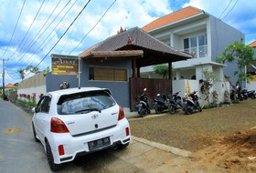 Asung Guest House And Villa