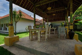 Asung Guest House And Villa