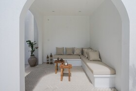 Avanoa Villa