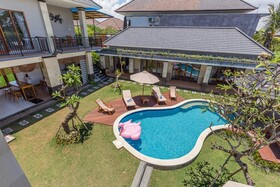 Ayuna Suites