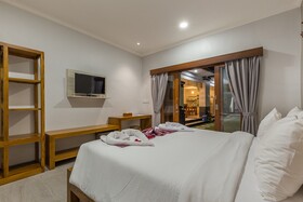 Ayuna Suites