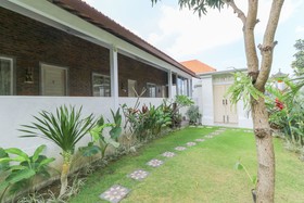 Cahya Guest House