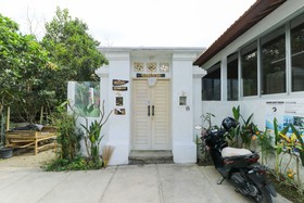 Cahya Guest House