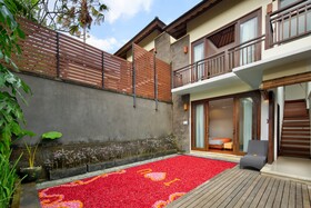 Canggu Circle Villa by iNi Vie Hospitality