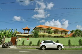Cempaka Mas Guesthouse