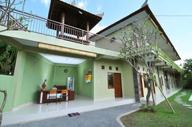 Cempaka Mas Guesthouse