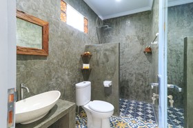 D-Anyar Stay And Surf Canggu