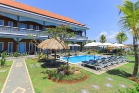 D-Anyar Stay And Surf Canggu