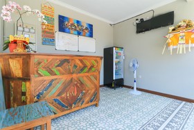 D-Anyar Stay And Surf Canggu