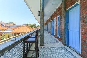 D-Anyar Stay And Surf Canggu