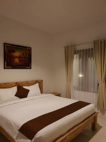Double'D Guest House