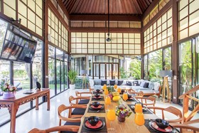Finns Beach Villa Canggu