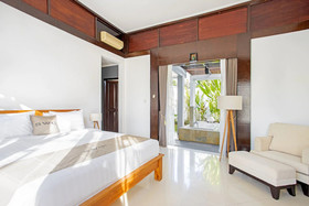 Finns Beach Villa Canggu