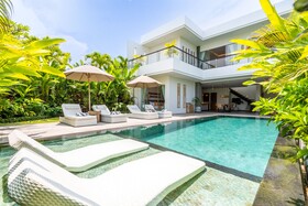 Flores Villa by Betterplace