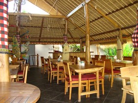 Flower Bud Bungalow