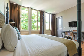 Jabu Beach Villa