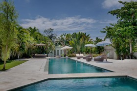 Kutus Kutus Canggu Villa