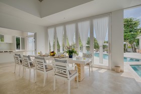Kutus Kutus Canggu Villa