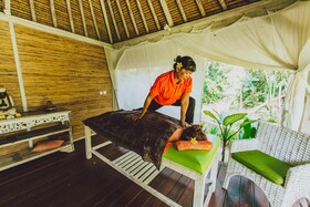 Maylie Bali Villa Bungalows