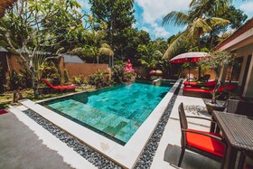 Maylie Bali Villa Bungalows