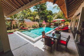 Maylie Bali Villa Bungalows