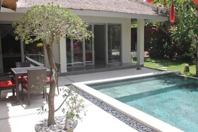 Maylie Bali Villa Bungalows
