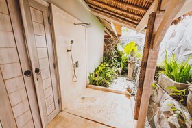 Maylie Bali Villa Bungalows