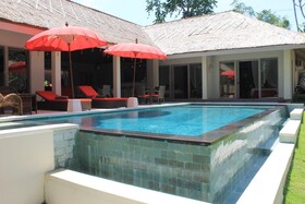 Maylie Bali Villa Bungalows