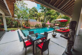 Maylie Bali Villa Bungalows