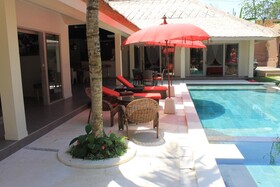 Maylie Bali Villa Bungalows