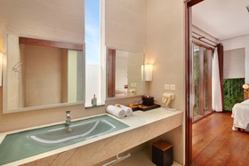 Nara Villa