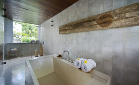 Planta Luxury Villa