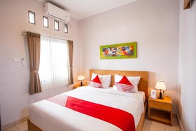 Pondok 789 by OYO Rooms