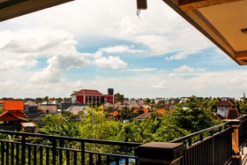 Putu Guest House II