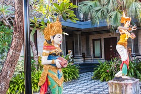 Putu Guest House II