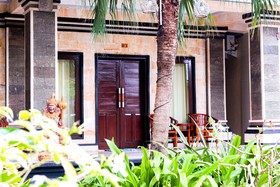 Putu Guest House II