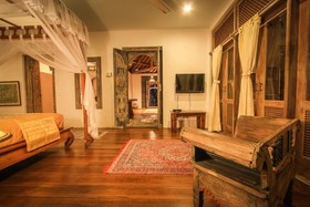 Rumah Nyaman Villa