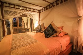 Rumah Nyaman Villa