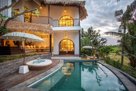 Tropical Private Villa 3 BR Canggu w/Staff