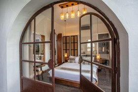Tropical Private Villa 3 BR Canggu w/Staff