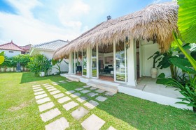 Villa Kelapa Putih