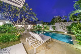 Villa Kelapa Putih