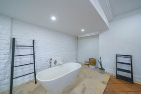 Villa Kelapa Putih