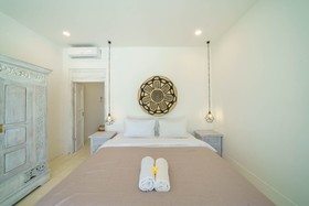 Villa Kelapa Putih