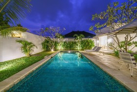 Villa Kelapa Putih