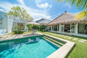 Villa Kelapa Putih