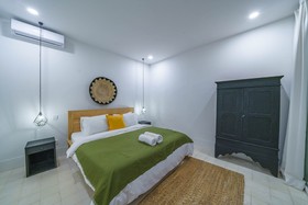 Villa Kelapa Putih