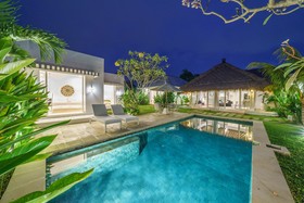 Villa Kelapa Putih