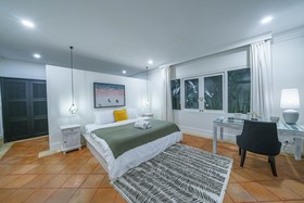 Villa Kelapa Putih