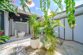 Villa Kelapa Putih
